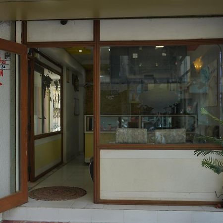 Hotel Krishna Ahmedabad Eksteriør billede