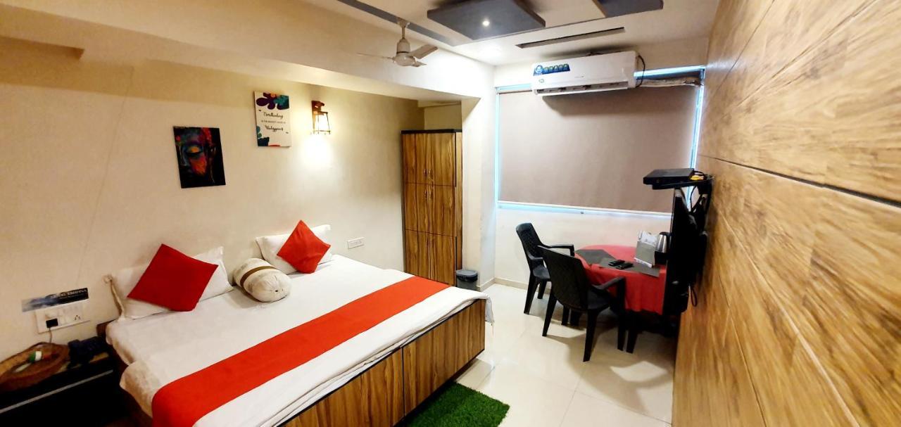 Hotel Krishna Ahmedabad Eksteriør billede