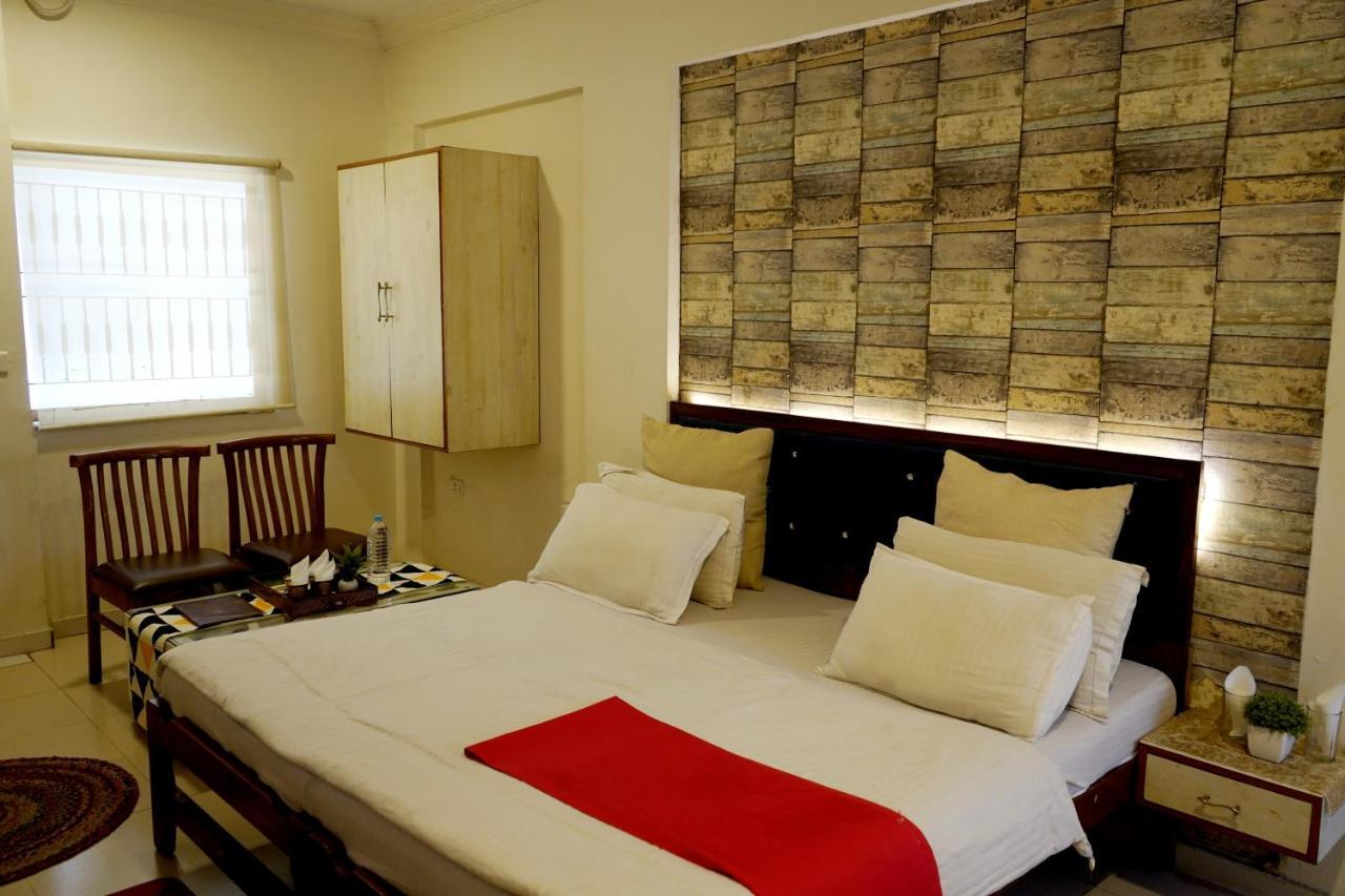 Hotel Krishna Ahmedabad Eksteriør billede