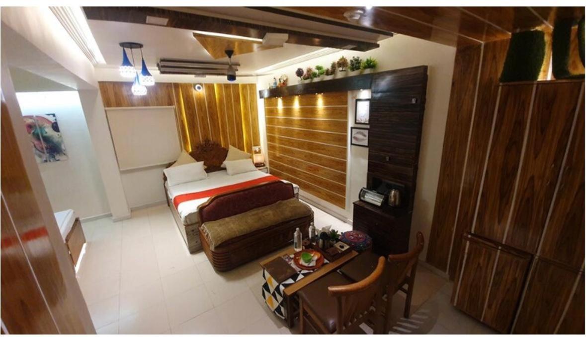 Hotel Krishna Ahmedabad Eksteriør billede