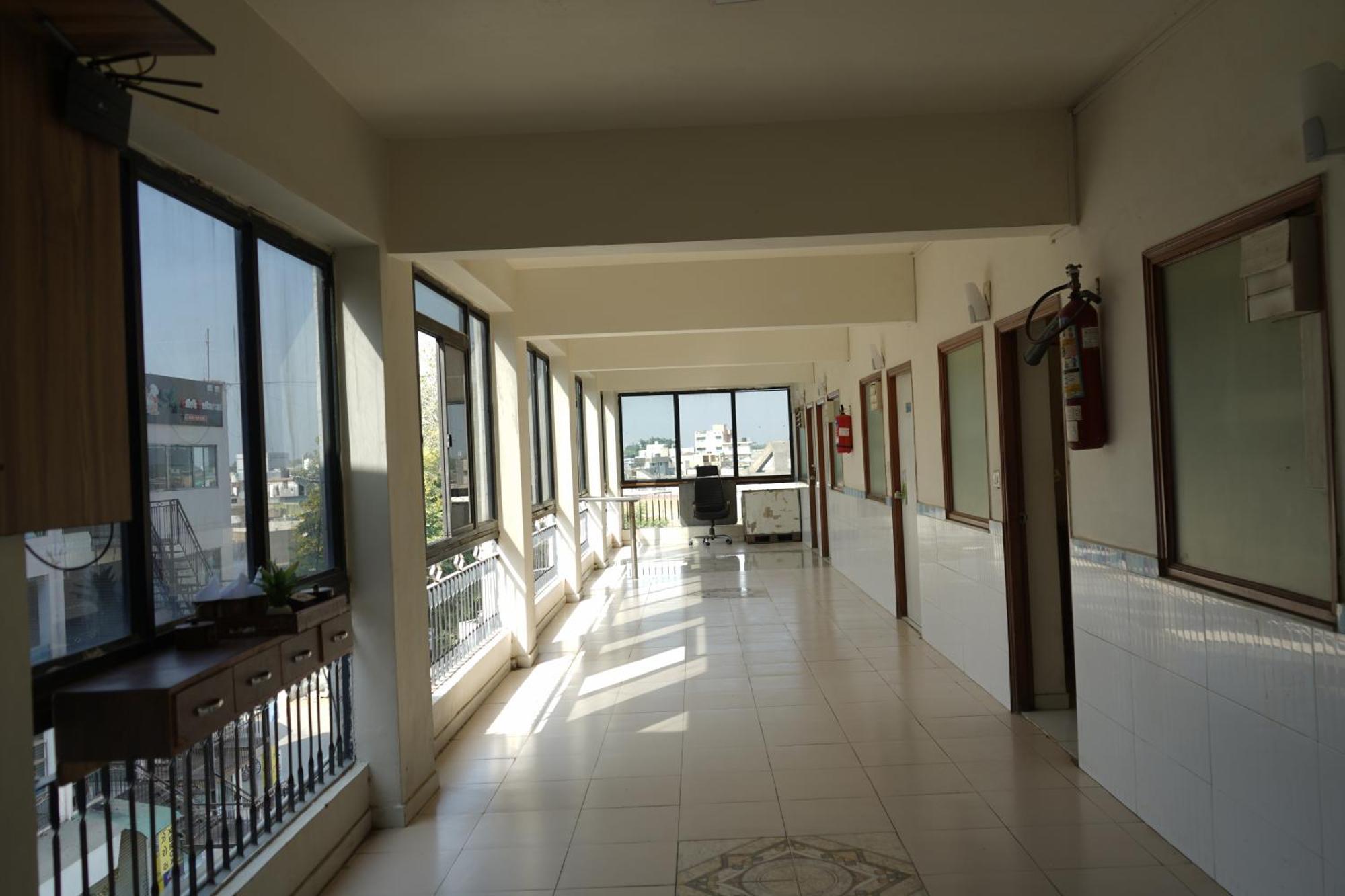 Hotel Krishna Ahmedabad Eksteriør billede
