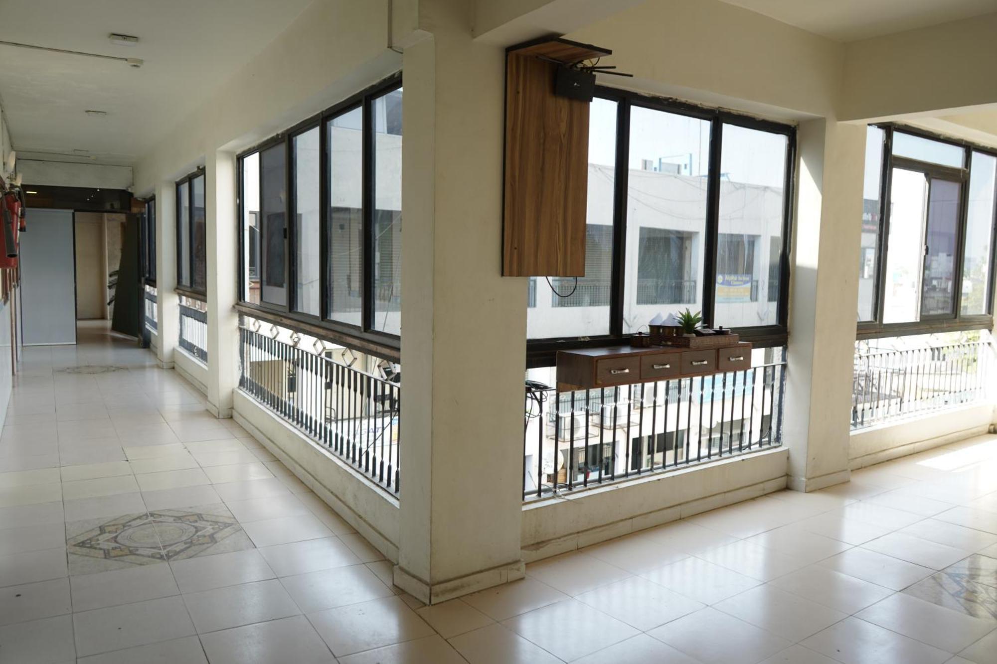 Hotel Krishna Ahmedabad Eksteriør billede