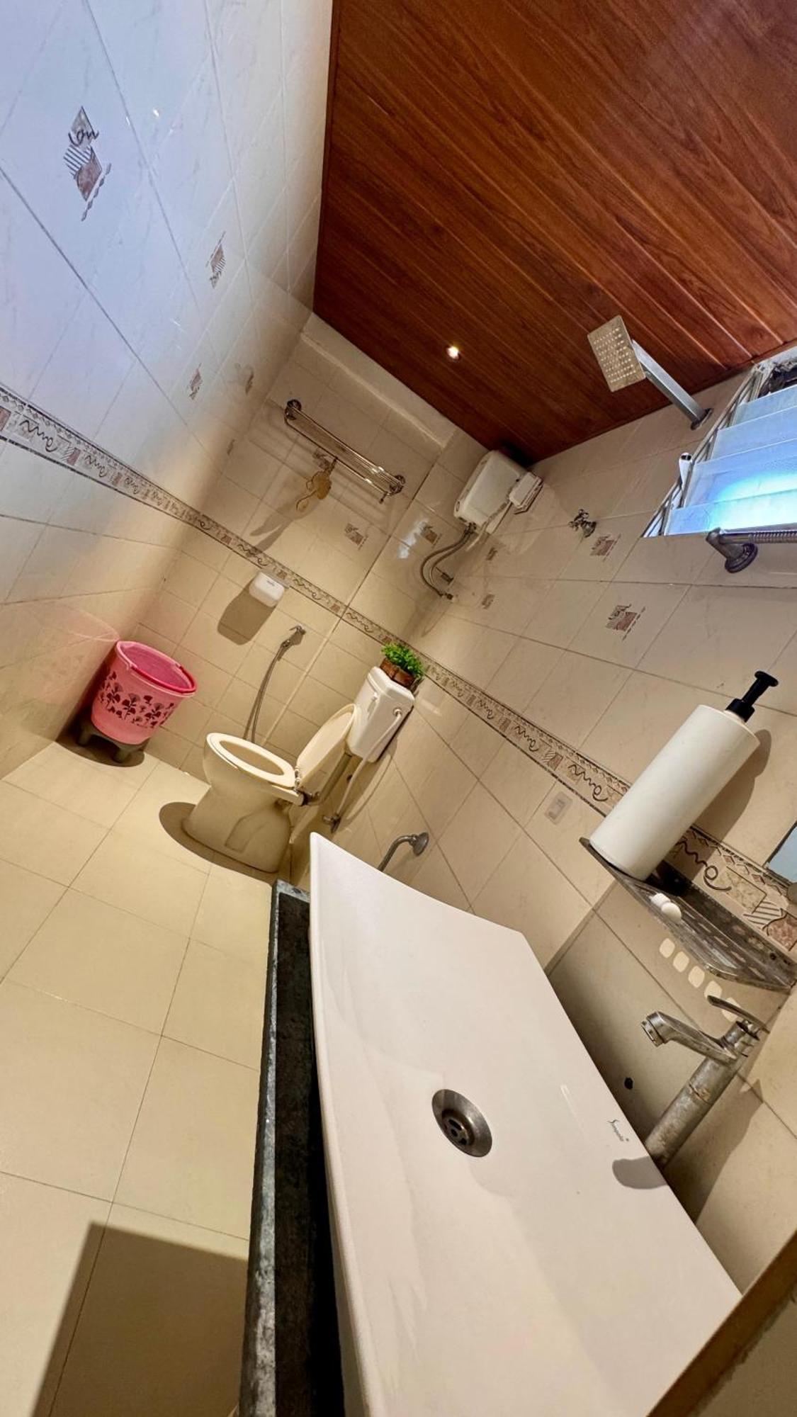 Hotel Krishna Ahmedabad Eksteriør billede