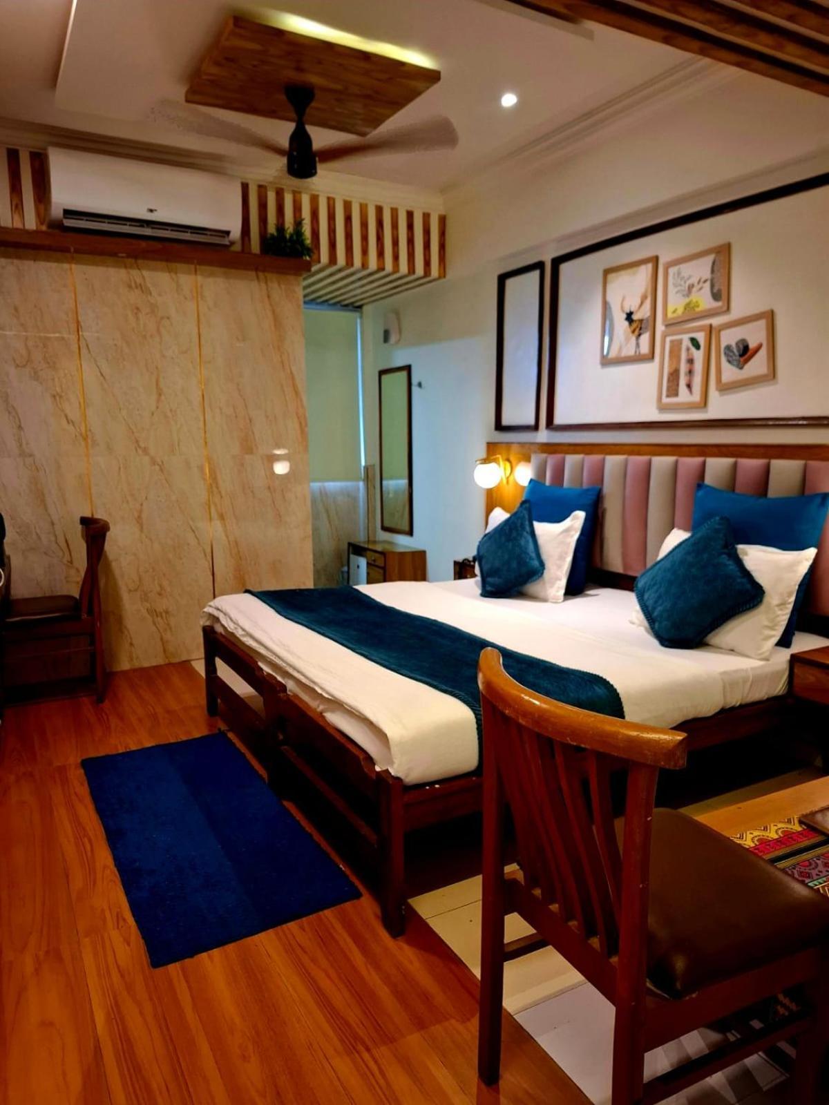 Hotel Krishna Ahmedabad Eksteriør billede